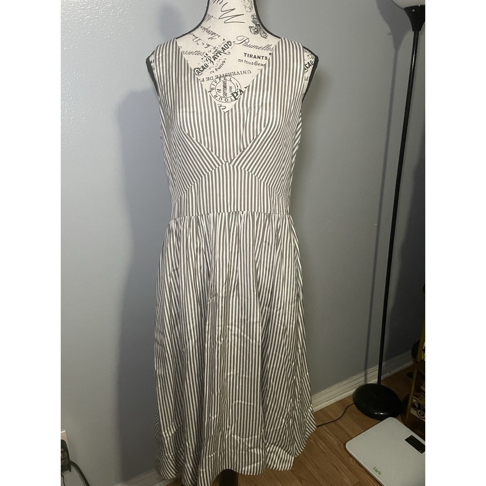 Donna Morgan Gray Stripe Sleeveless Midi Dress Size 8